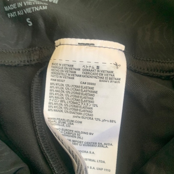 Pearl Izumi Escape Quest Cycling Bike Shorts Sz.S Form Fit Black Padded - Picture 6 of 9